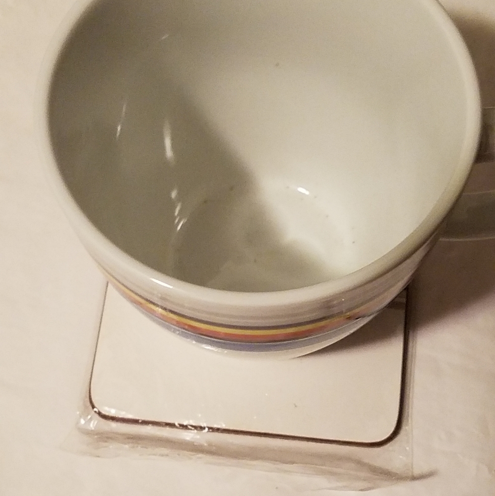 Bed, Bath & Beyond mug and coaster set - Picture 5 of 7